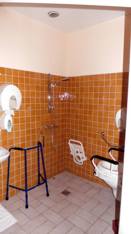 Hotel Le Gambetta Carmaux Oda fotoğraf